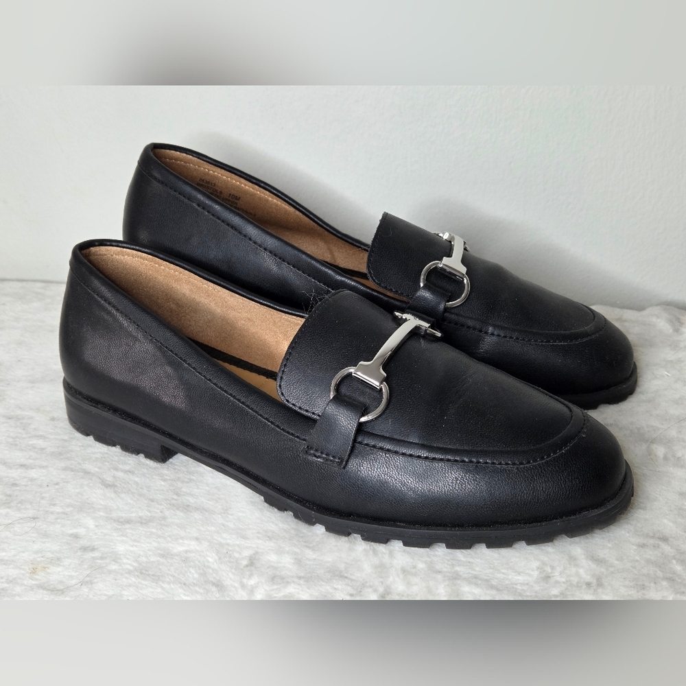 Kelly & Katie Women's 10 Black Leather Style Buckle Front Loafers